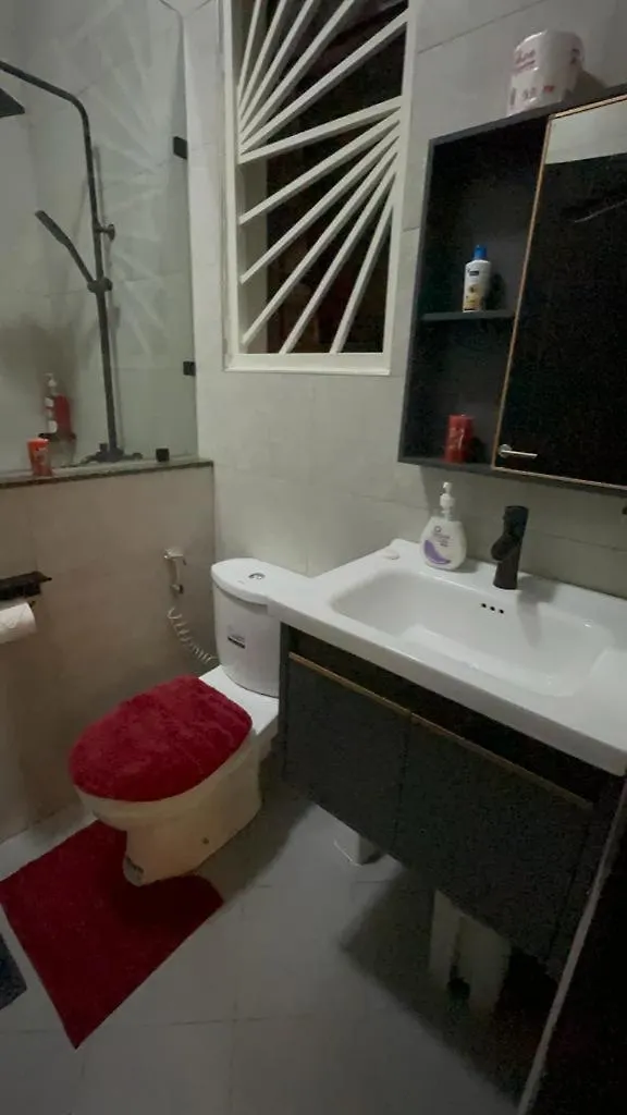 Krooz Home Apartments Καμπάλα