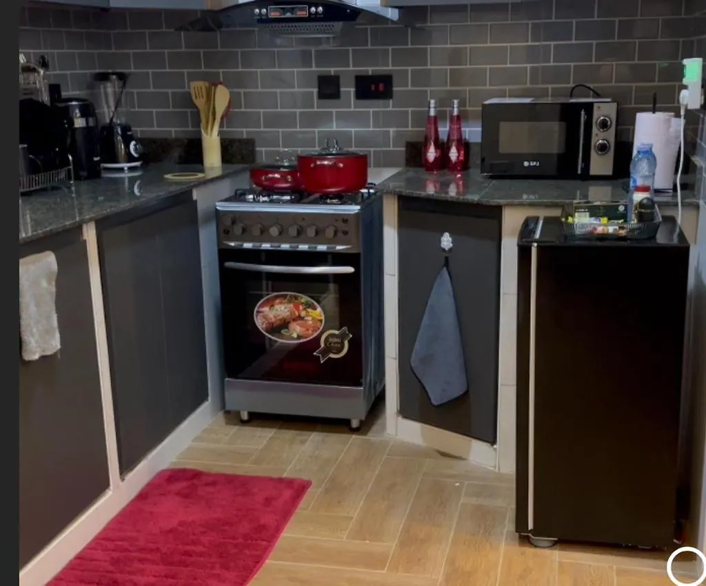 Krooz Home Apartments Καμπάλα